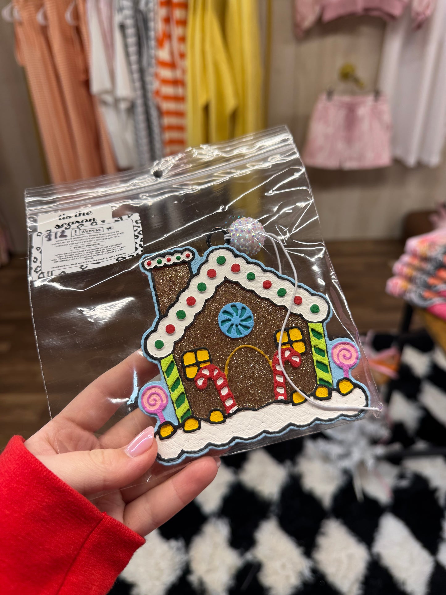 Gingerbread House Freshie (tis the season)